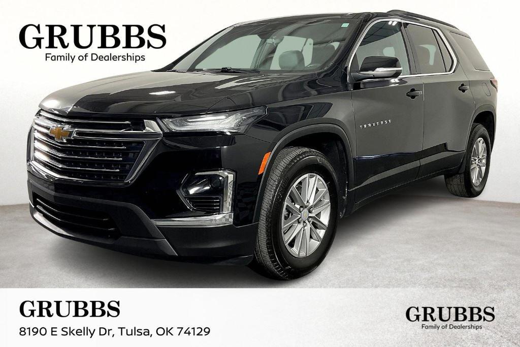 used 2022 Chevrolet Traverse car, priced at $26,800