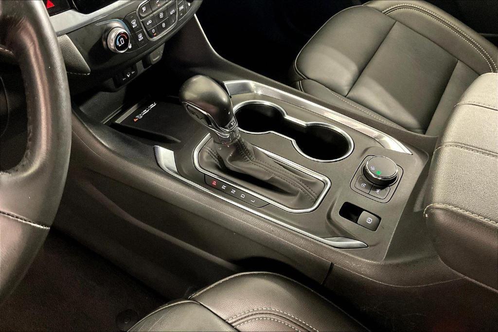 used 2022 Chevrolet Traverse car, priced at $26,800