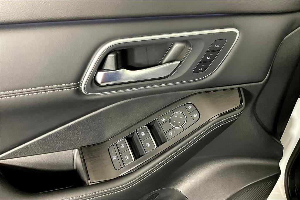 new 2026 Nissan Rogue car, priced at $42,128