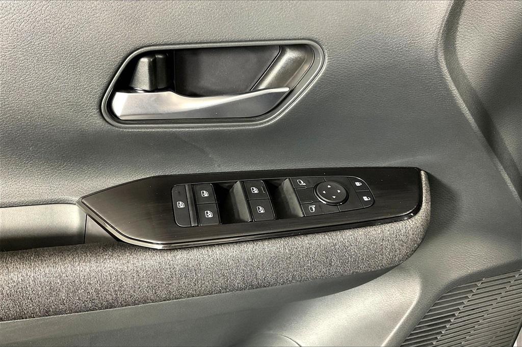 new 2025 Nissan Kicks car, priced at $27,360