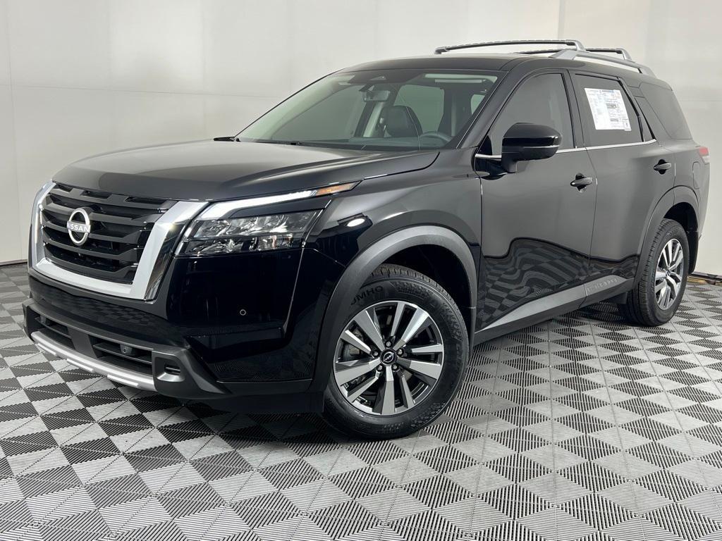 new 2025 Nissan Pathfinder car, priced at $44,200