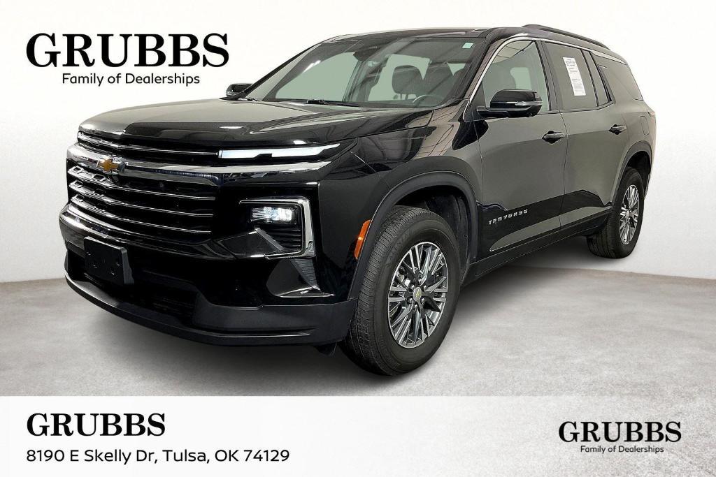 used 2024 Chevrolet Traverse car, priced at $39,253