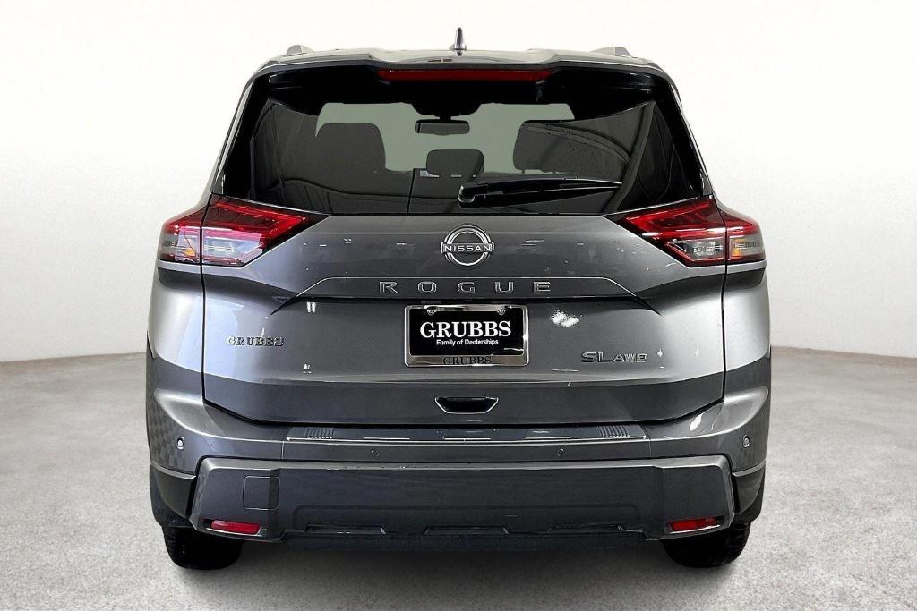 used 2025 Nissan Rogue car, priced at $34,277
