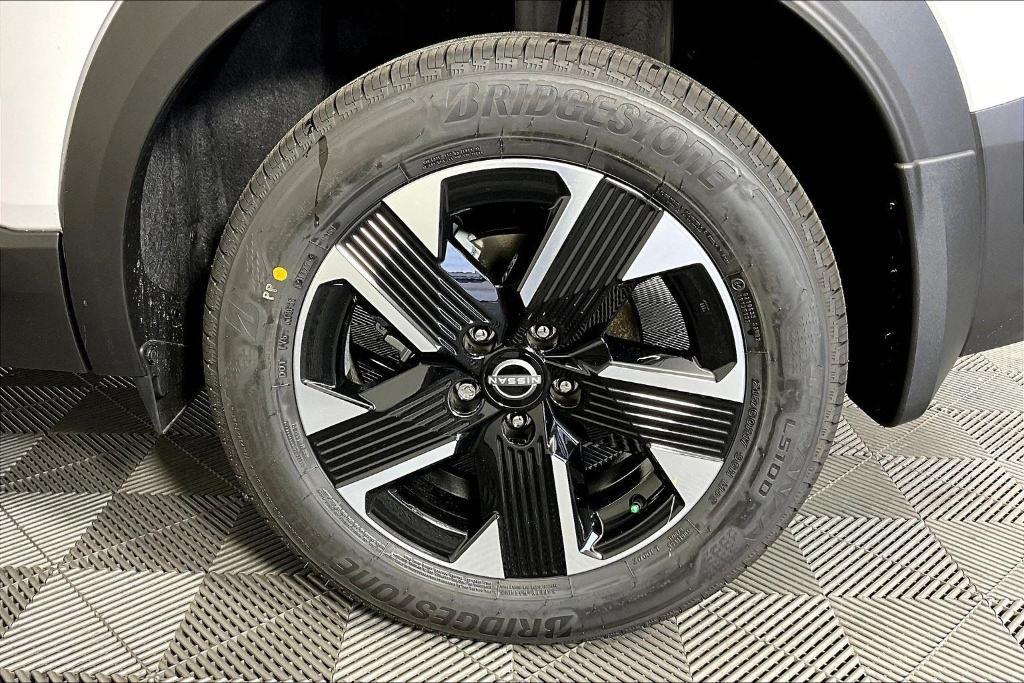new 2025 Nissan Kicks car, priced at $25,179