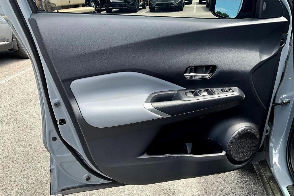 new 2024 Nissan Kicks car, priced at $30,340