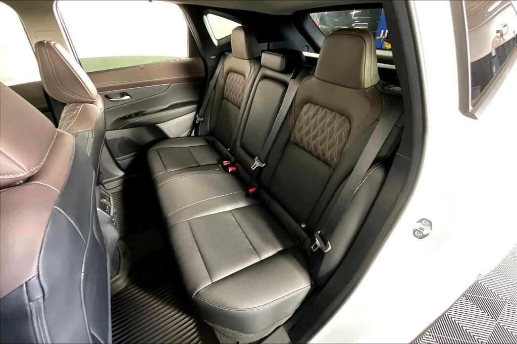 new 2025 Nissan Murano car, priced at $51,359