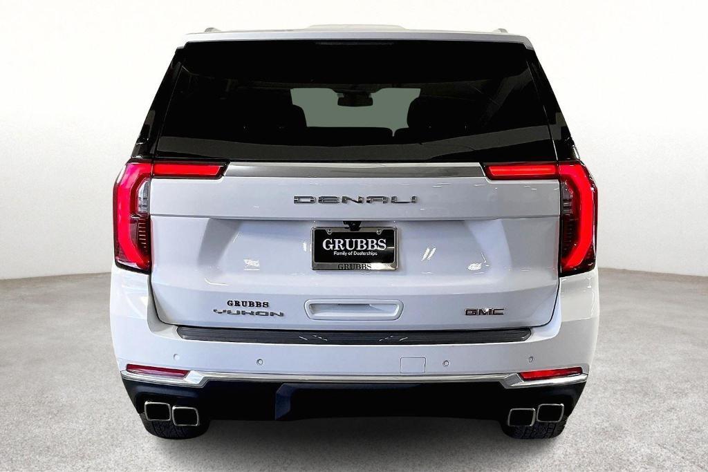 used 2025 GMC Yukon car, priced at $79,877