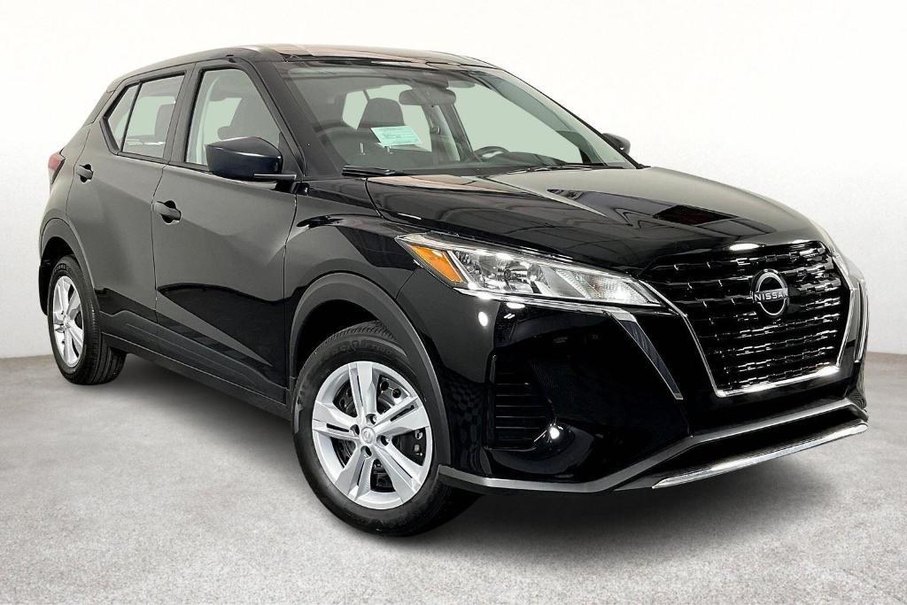 new 2025 Nissan Kicks Play car, priced at $23,590