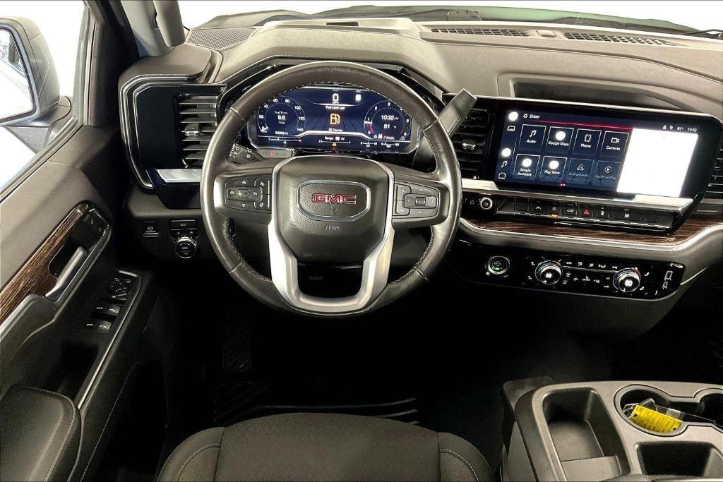 used 2022 GMC Sierra 1500 car, priced at $39,975