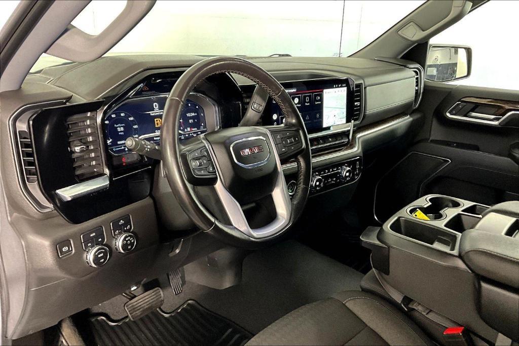 used 2022 GMC Sierra 1500 car, priced at $39,975
