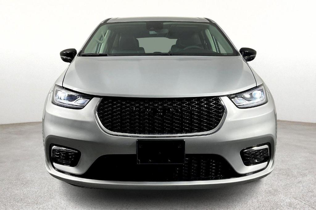 used 2024 Chrysler Pacifica car, priced at $34,735