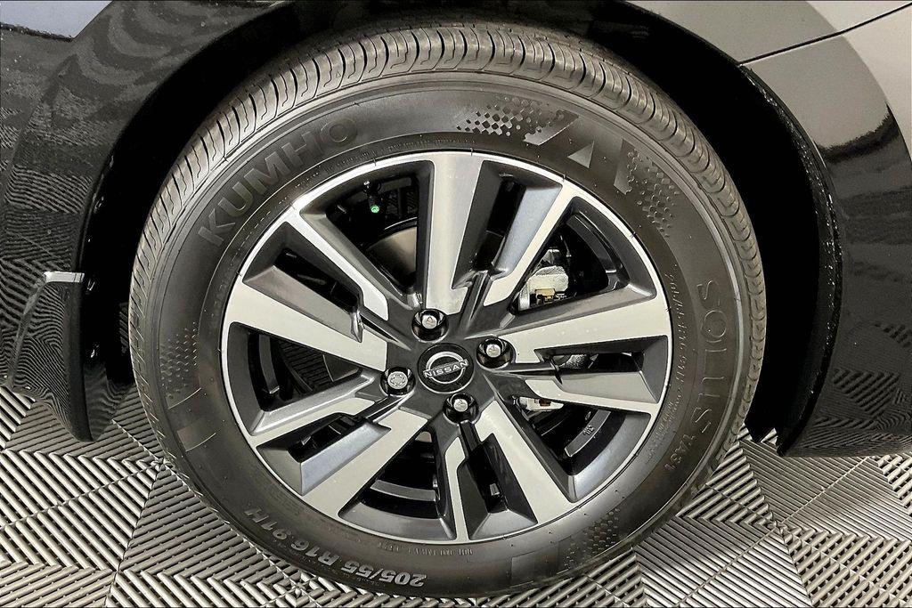 new 2025 Nissan Versa car, priced at $20,811