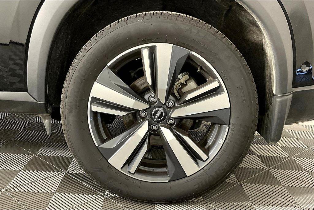 used 2024 Nissan Rogue car, priced at $39,655
