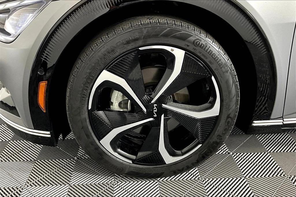 used 2022 Kia EV6 car, priced at $29,221