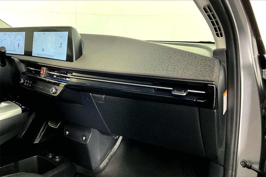 used 2022 Kia EV6 car, priced at $29,221