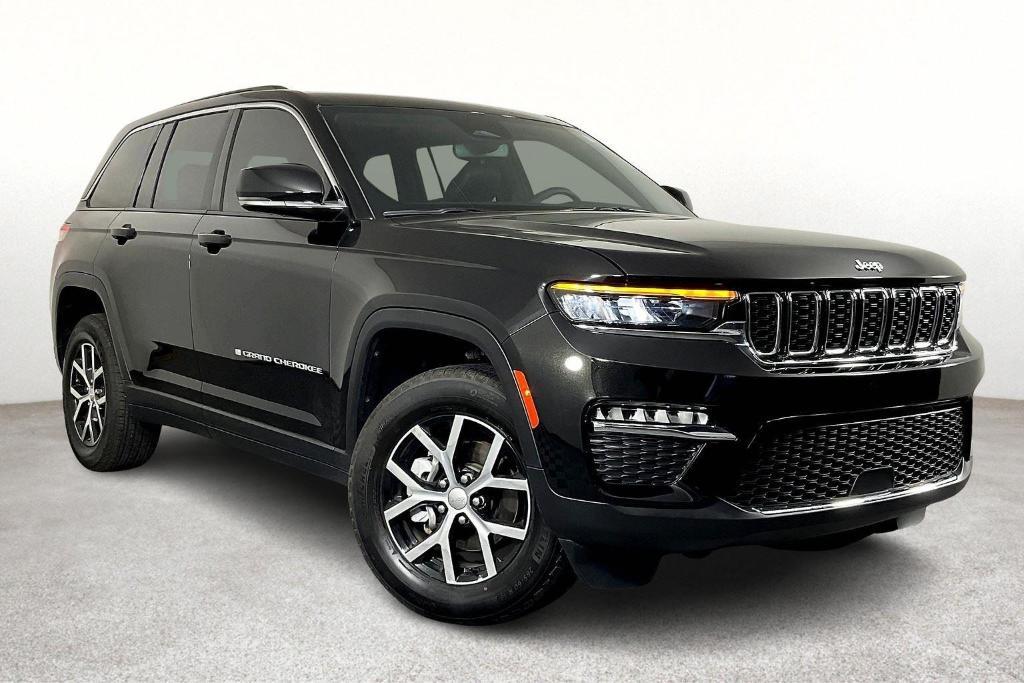 used 2024 Jeep Grand Cherokee car, priced at $40,808