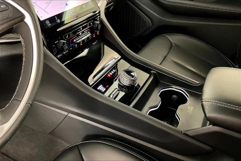 used 2024 Jeep Grand Cherokee car, priced at $40,808