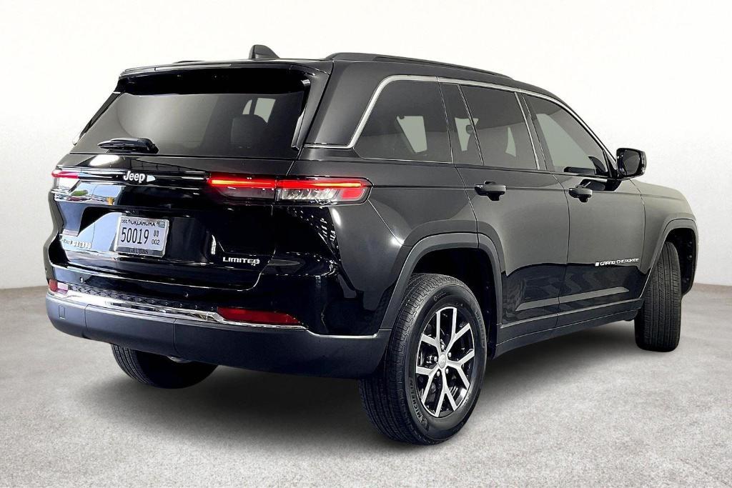 used 2024 Jeep Grand Cherokee car, priced at $40,808