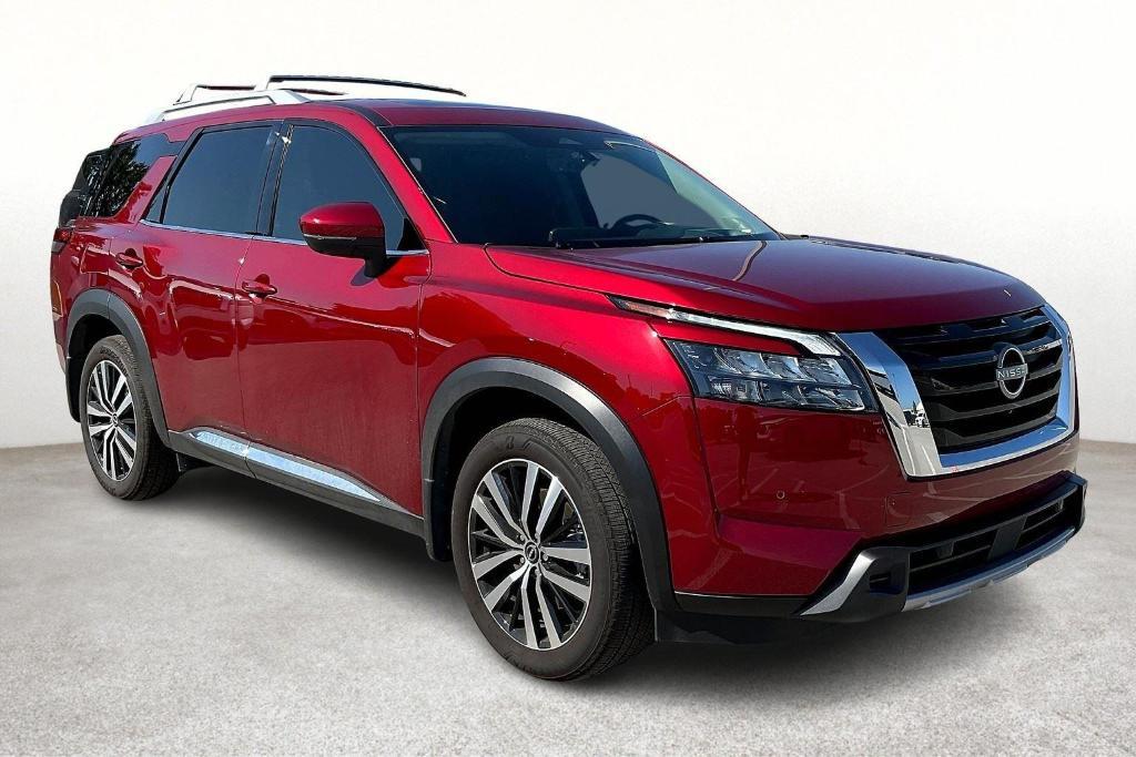 new 2025 Nissan Pathfinder car, priced at $52,030