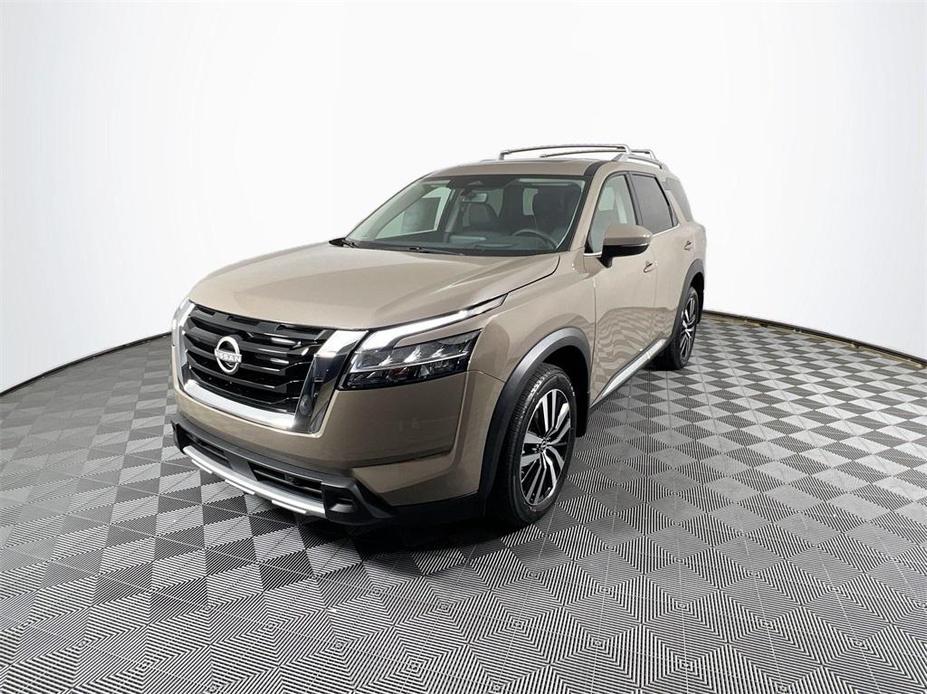 new 2024 Nissan Pathfinder car, priced at $51,222