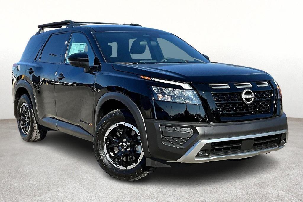 new 2025 Nissan Pathfinder car, priced at $43,125