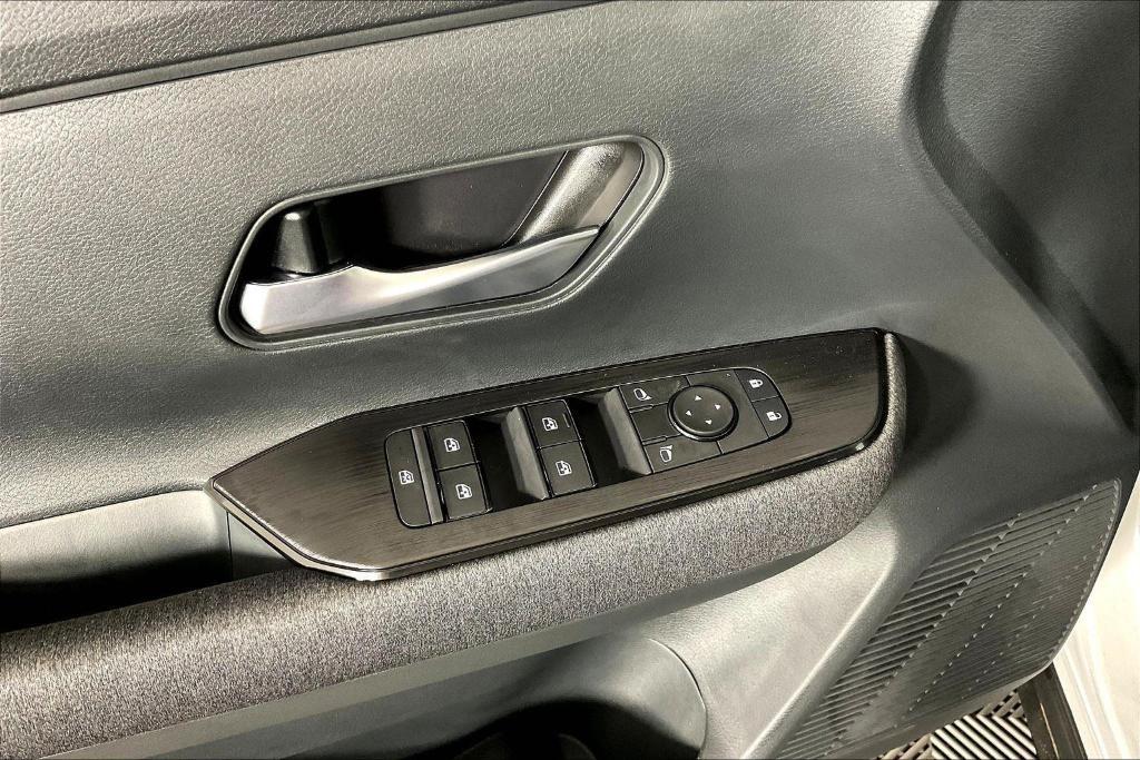 new 2025 Nissan Kicks car, priced at $27,630