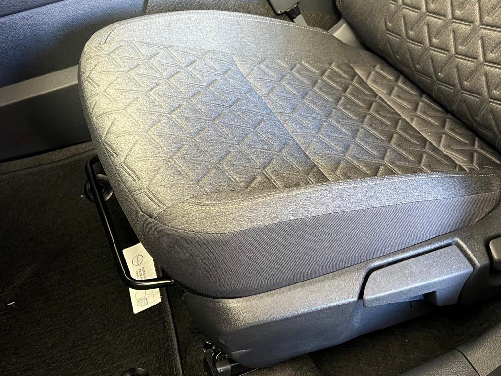 new 2025 Nissan Kicks car