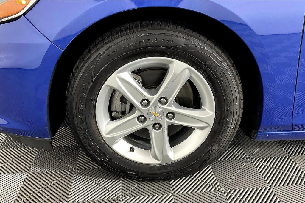 used 2023 Chevrolet Malibu car, priced at $20,336