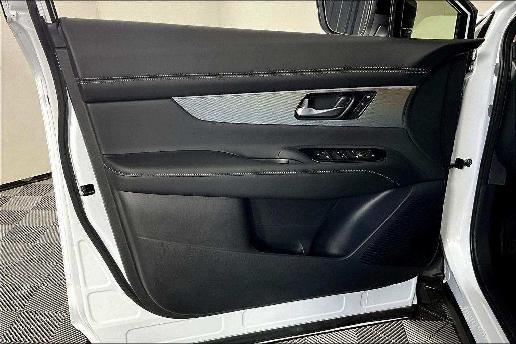 new 2025 Nissan Murano car, priced at $47,677