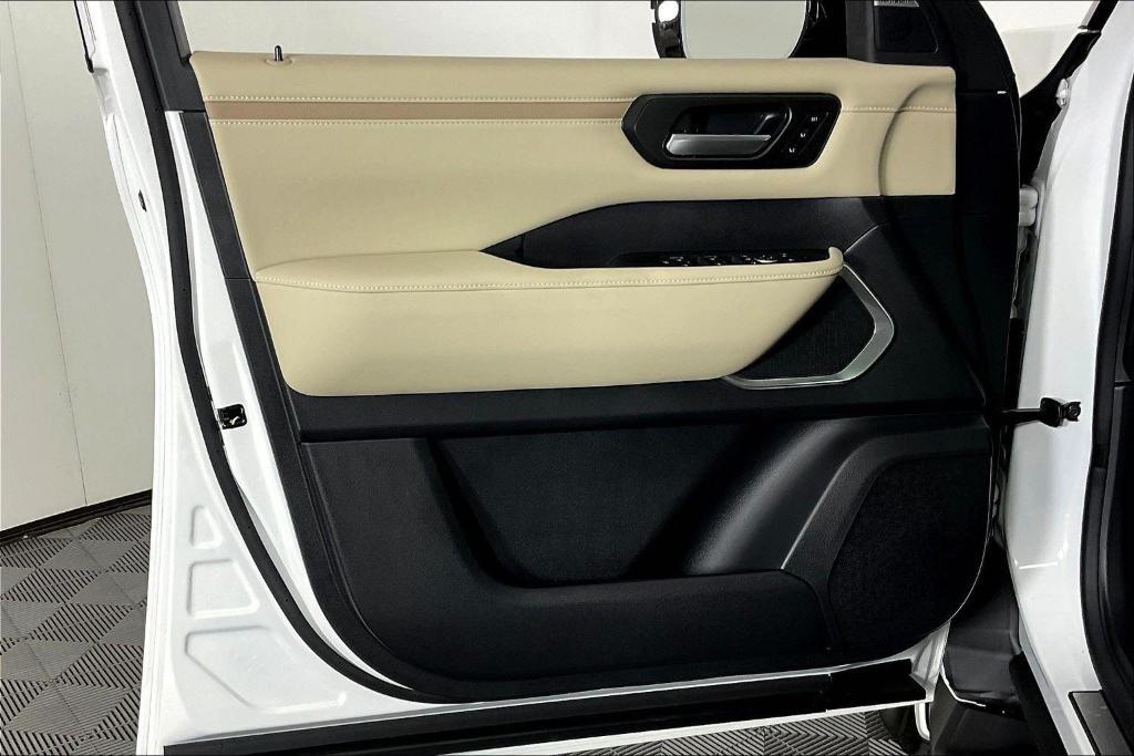 new 2026 Nissan Armada car, priced at $77,537