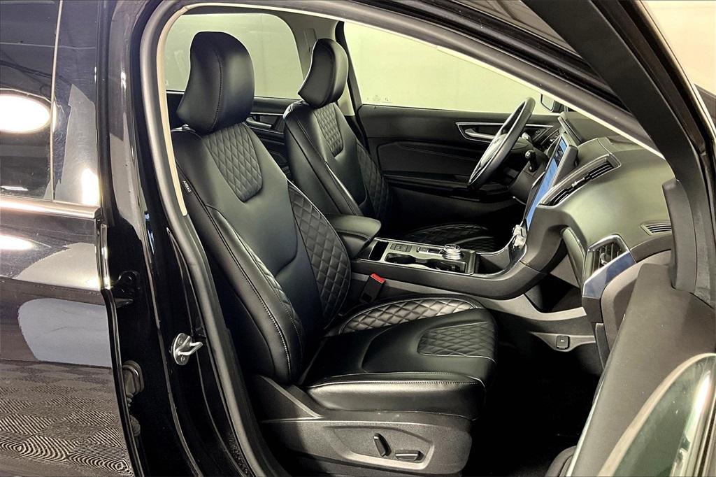 used 2024 Ford Edge car, priced at $31,203