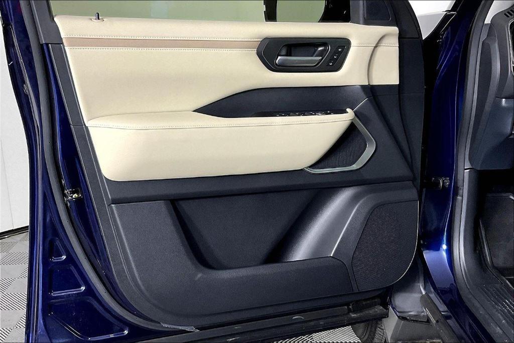 new 2025 Nissan Armada car, priced at $75,580