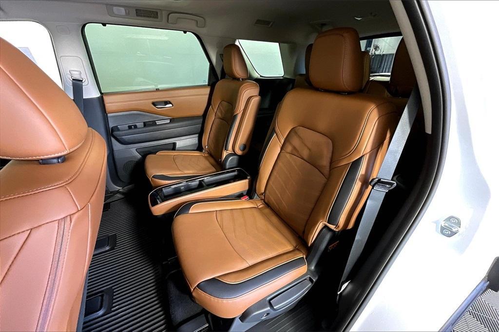 new 2025 Nissan Pathfinder car, priced at $51,499