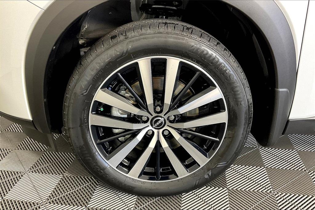 new 2025 Nissan Pathfinder car, priced at $51,499