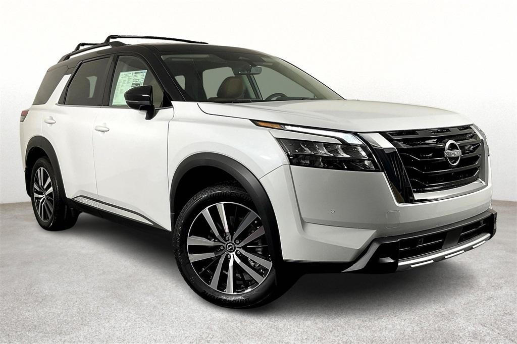 new 2025 Nissan Pathfinder car, priced at $51,499