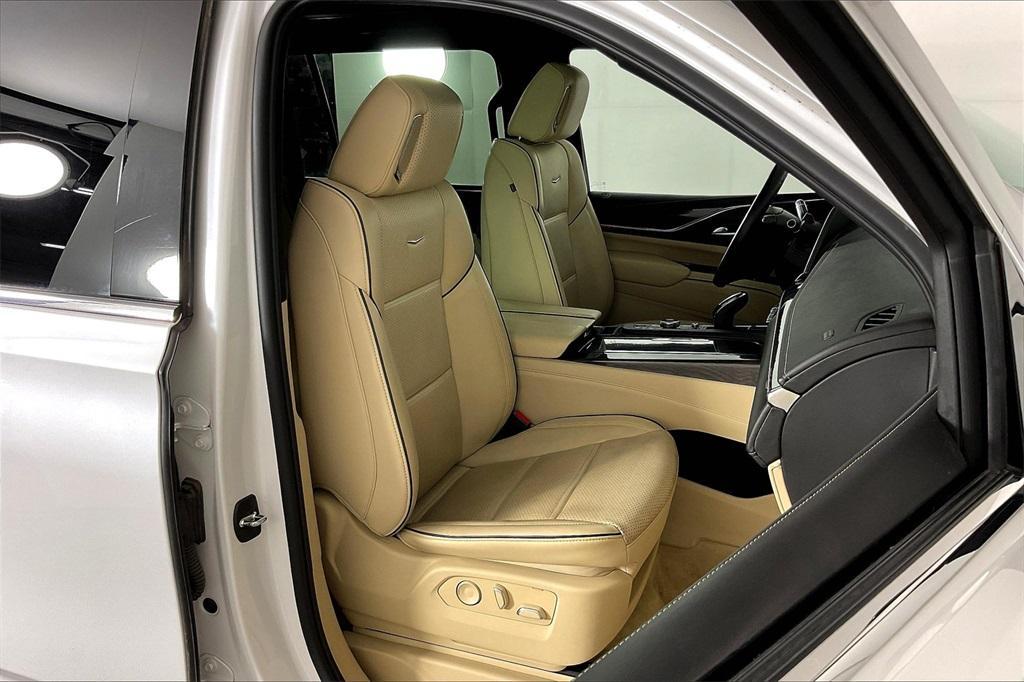 used 2023 Cadillac Escalade ESV car, priced at $69,140