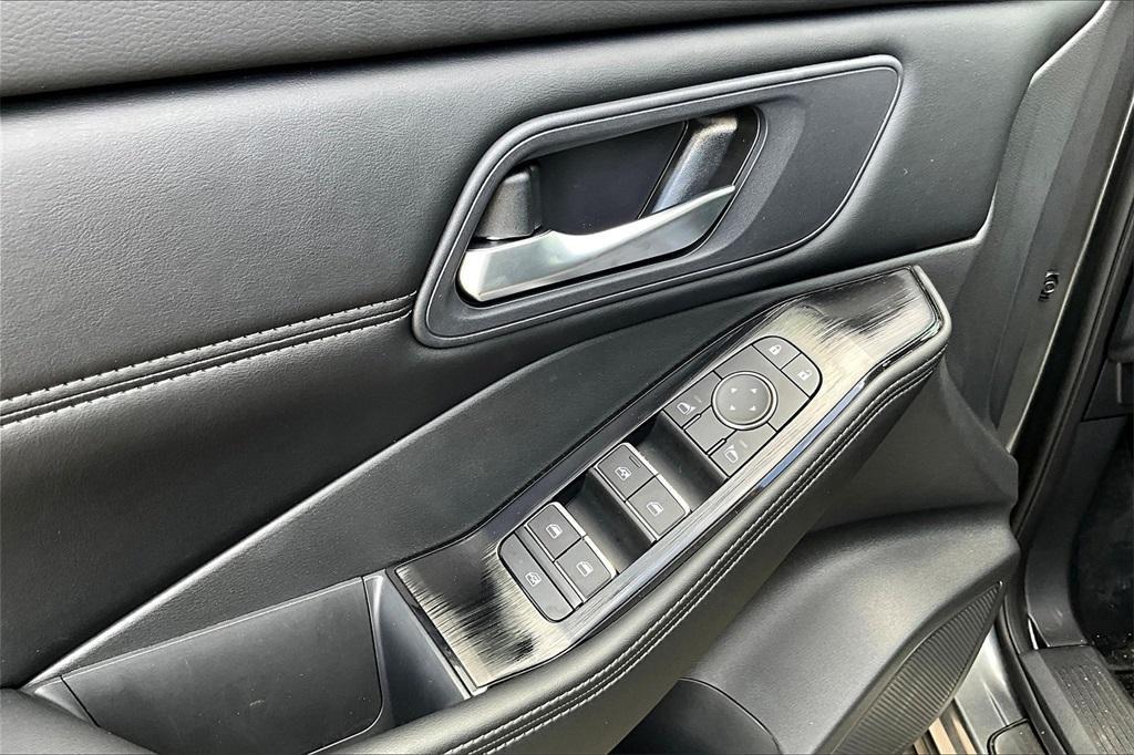 new 2024 Nissan Rogue car, priced at $36,954