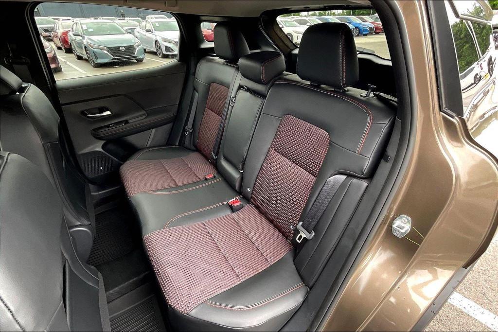 new 2025 Nissan Kicks car, priced at $26,161