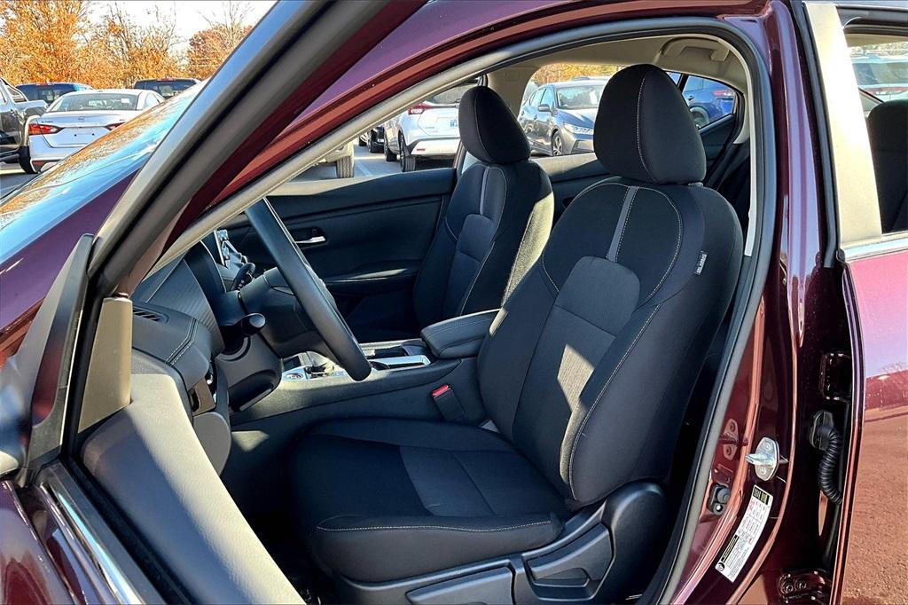 new 2025 Nissan Sentra car, priced at $22,428