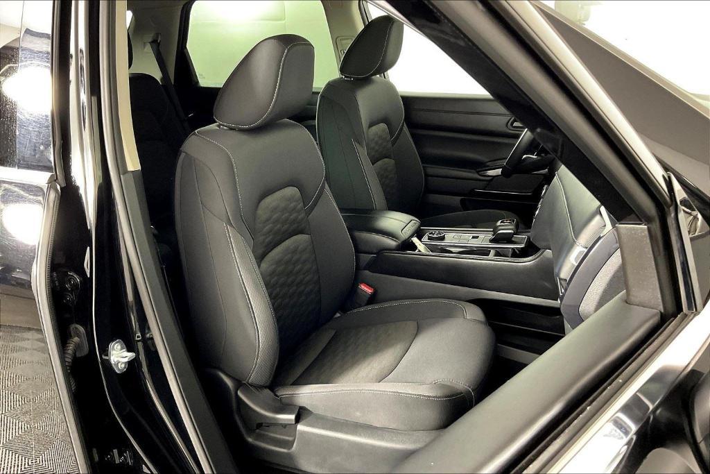 used 2024 Nissan Pathfinder car, priced at $31,578