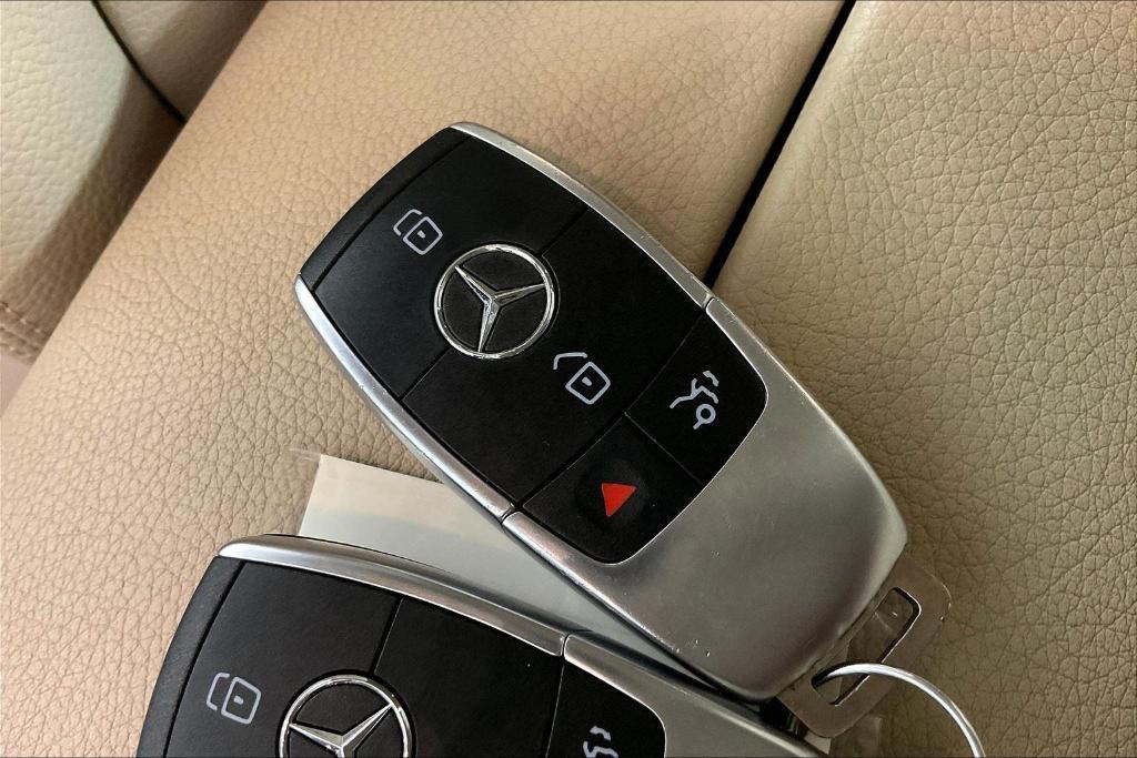 used 2022 Mercedes-Benz GLC 300 car, priced at $33,664