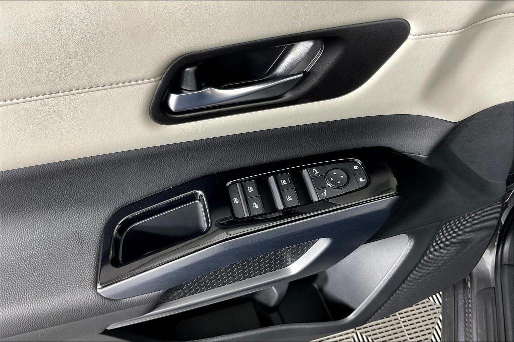 new 2025 Nissan Pathfinder car, priced at $44,225