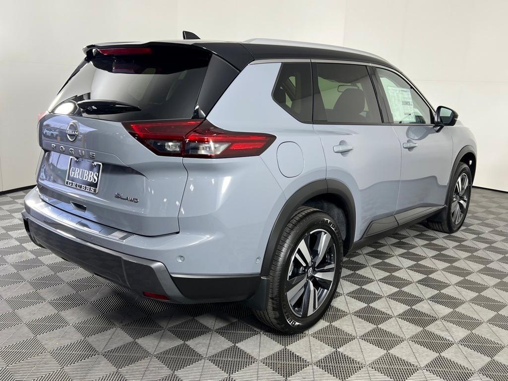 new 2025 Nissan Rogue car, priced at $40,958