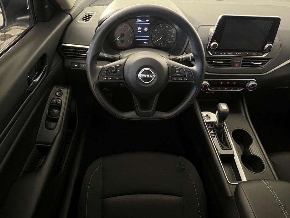 new 2025 Nissan Altima car, priced at $26,552