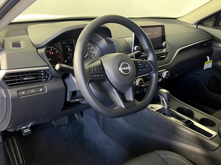 new 2025 Nissan Altima car, priced at $26,552