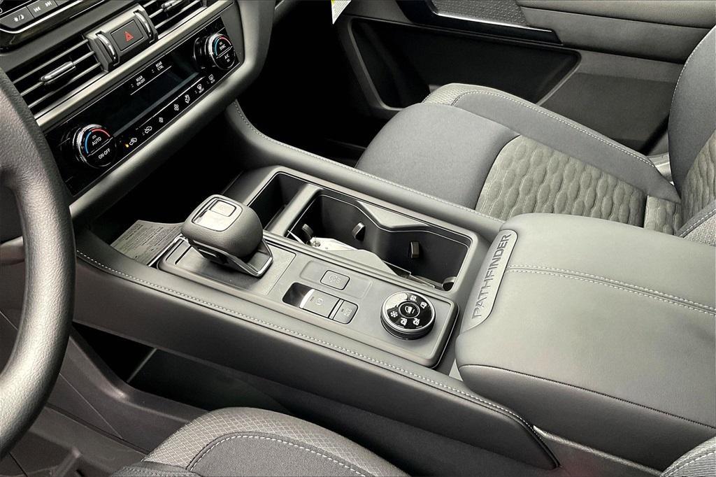 new 2025 Nissan Pathfinder car, priced at $40,450