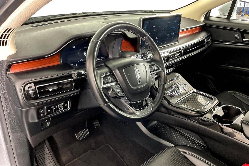 used 2023 Lincoln Nautilus car, priced at $36,885