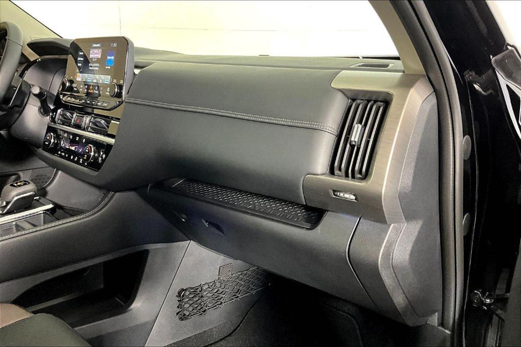 new 2025 Nissan Pathfinder car, priced at $40,616