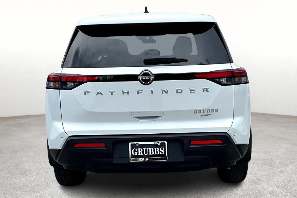 new 2025 Nissan Pathfinder car, priced at $40,450