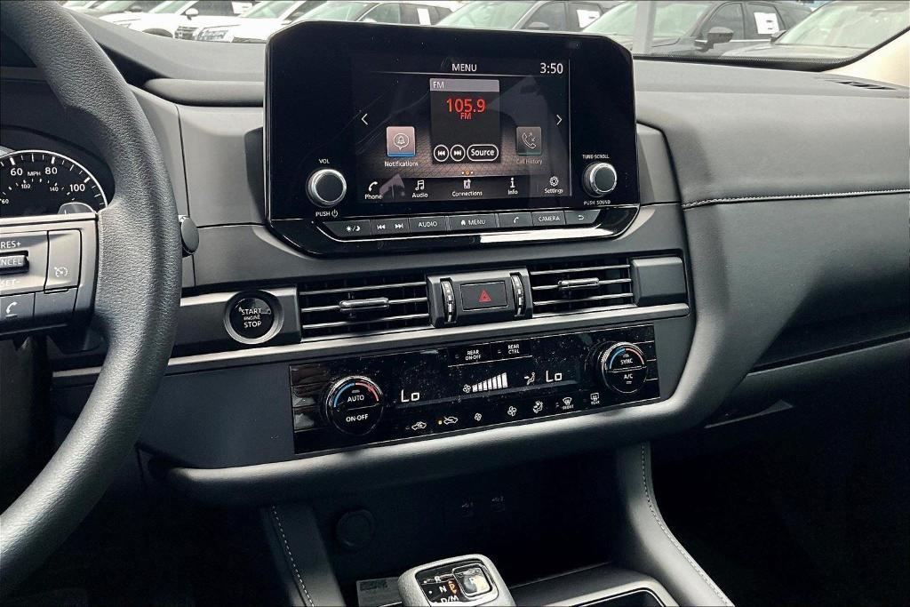 new 2025 Nissan Pathfinder car, priced at $40,450